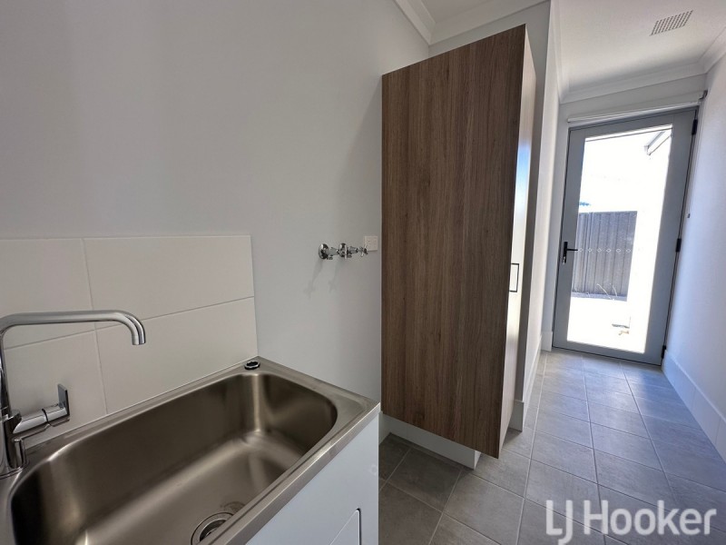 37 Sarasota Loop, Madora Bay WA 6210