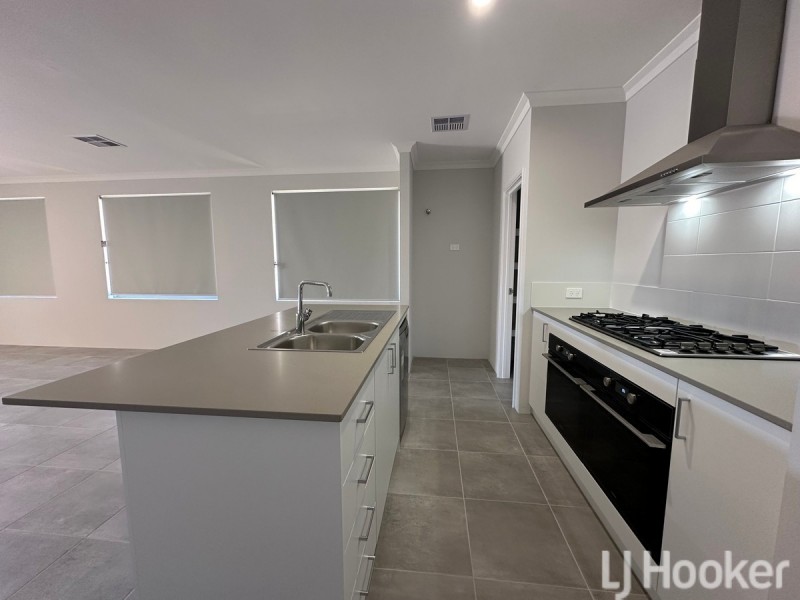 37 Sarasota Loop, Madora Bay WA 6210