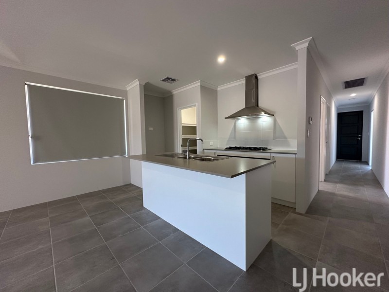37 Sarasota Loop, Madora Bay WA 6210