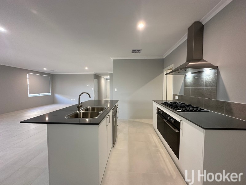 51 Sarasota Loop, Madora Bay WA 6210