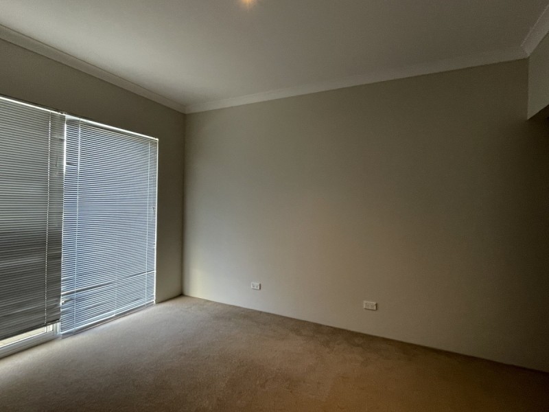 1/12 Elizabeth Street, Mandurah WA 6210