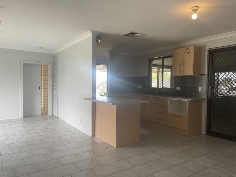5 Yelta Street, Greenfields WA 6210