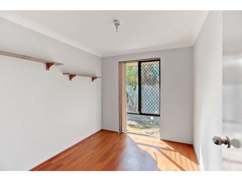 5 Yelta Street, Greenfields WA 6210