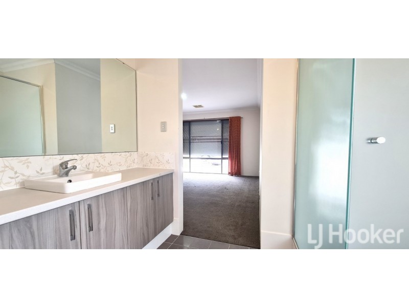 45 Willow Brook View, Meadow Springs WA 6210