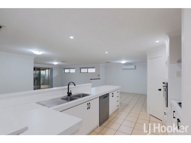 38 Mariners Cove Drive, Dudley Park WA 6210