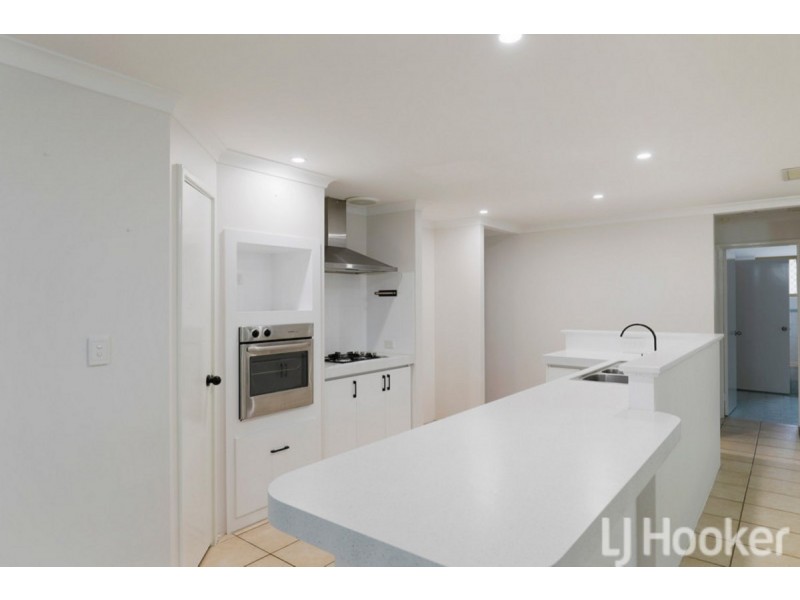 38 Mariners Cove Drive, Dudley Park WA 6210
