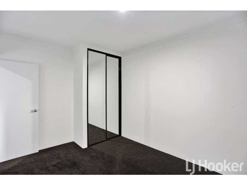 33 Sarasota Loop, Madora Bay WA 6210