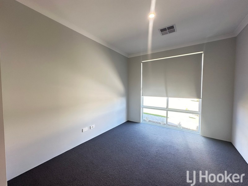 30 Sarasota Loop, Madora Bay WA 6210