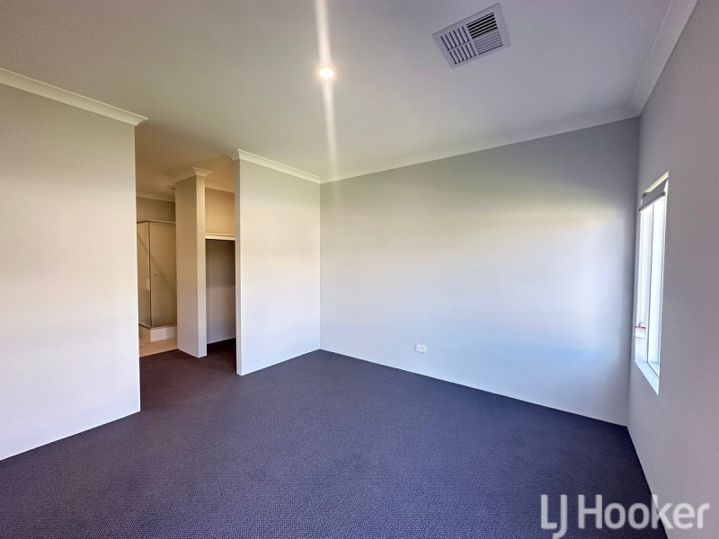 30 Sarasota Loop, Madora Bay WA 6210