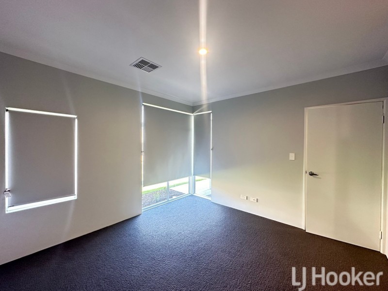 30 Sarasota Loop, Madora Bay WA 6210