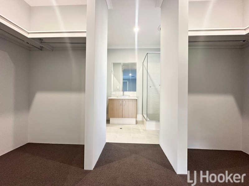 30 Sarasota Loop, Madora Bay WA 6210