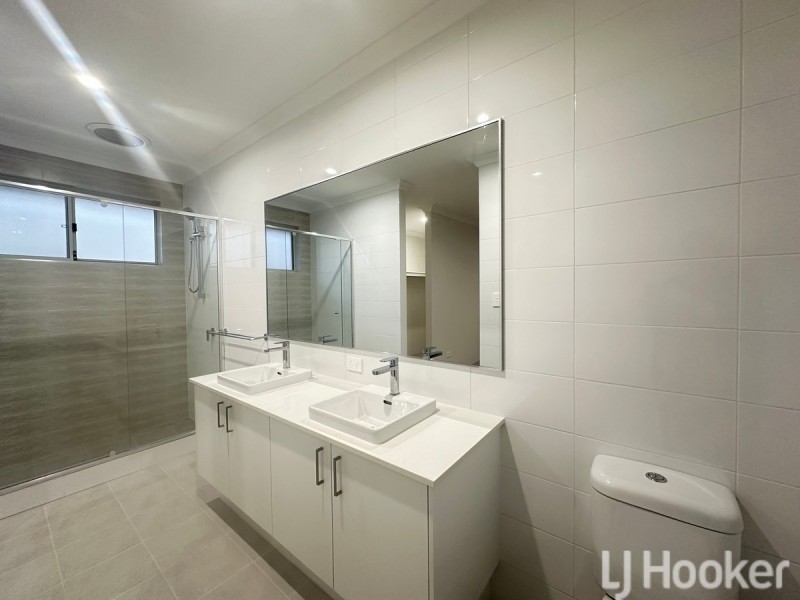 7 Moonlight Street, Madora Bay WA 6210