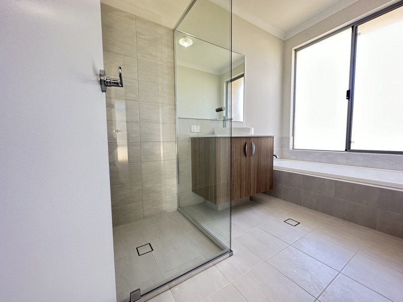 26 Feldspar Road, Karnup WA 6176