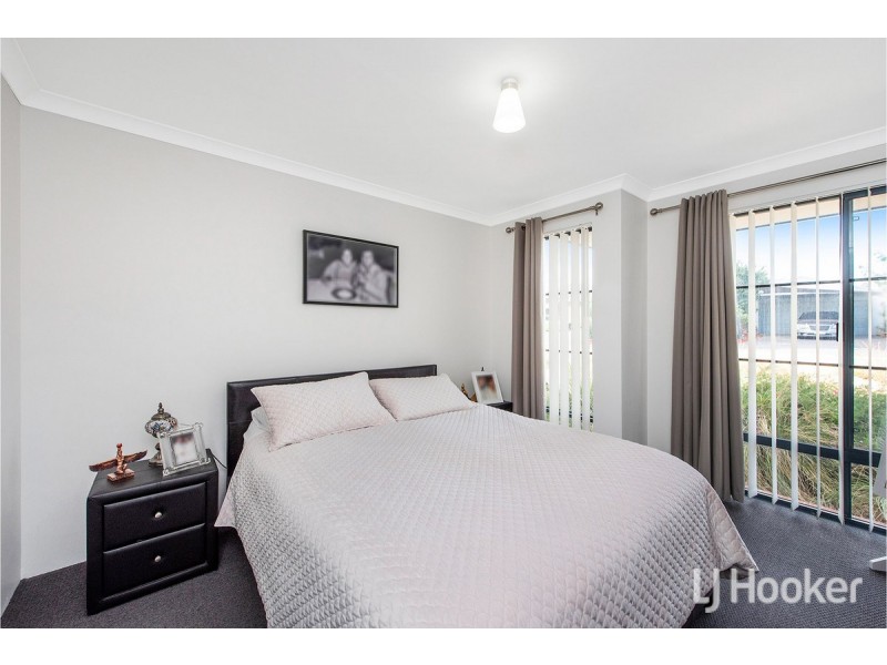 15 Ventura Way, Meadow Springs WA 6210