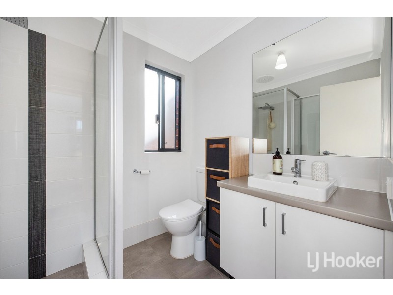 15 Ventura Way, Meadow Springs WA 6210