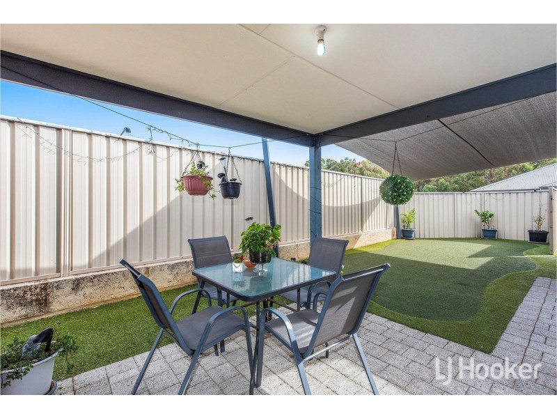 15 Ventura Way, Meadow Springs WA 6210