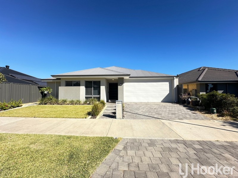 3 Dragonfly Boulevard, Lakelands WA 6180