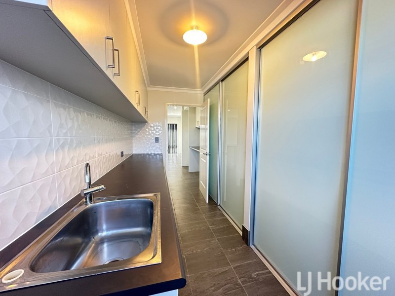 3 Dragonfly Boulevard, Lakelands WA 6180