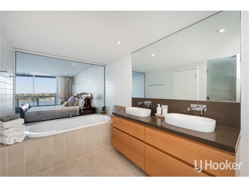 603/5 Marco Polo Drive, Mandurah WA 6210