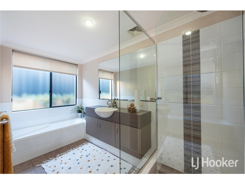 95 Leighton Road, Halls Head WA 6210