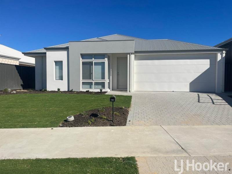 19 Huntington Street, Madora Bay WA 6210