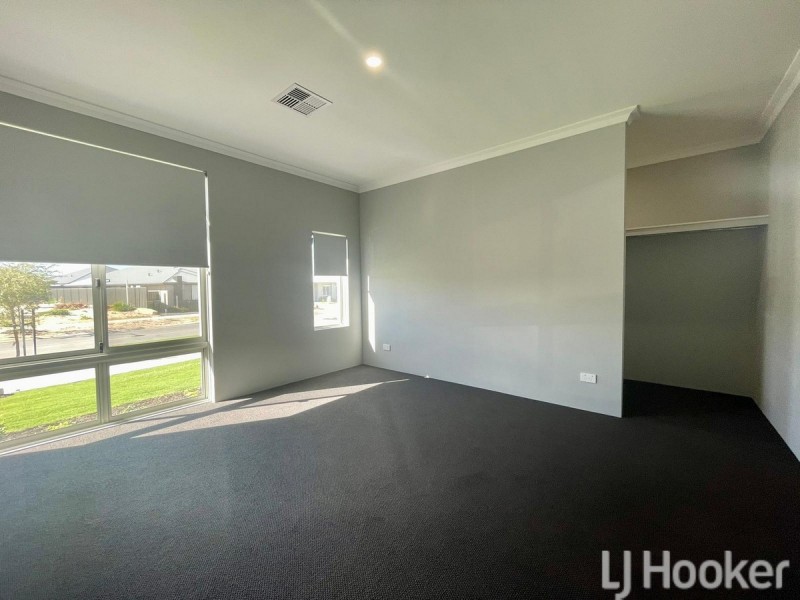 19 Huntington Street, Madora Bay WA 6210