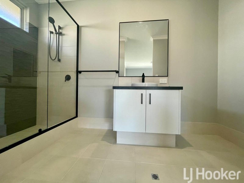 19 Huntington Street, Madora Bay WA 6210