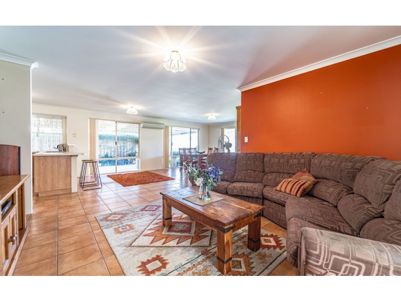 115 San Sebastian Boulevard, Port Kennedy WA 6172