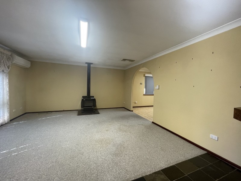 15 Duncan Street, Coodanup WA 6210