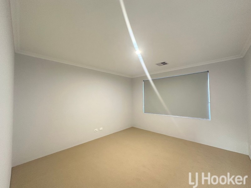 8 Moonlight Street, Madora Bay WA 6210