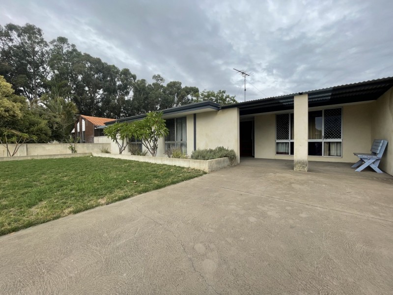 27 Hennessy Street, Mandurah WA 6210