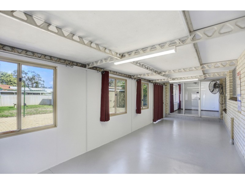 27 Hennessy Street, Mandurah WA 6210