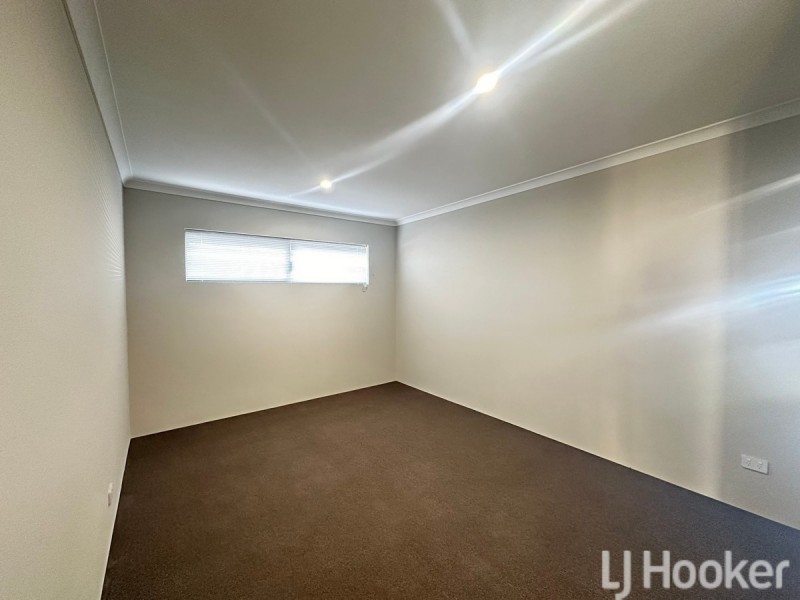 11 Lauderdale Road, Madora Bay WA 6210