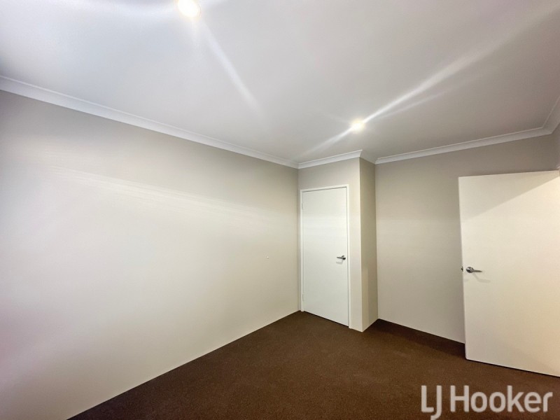 11 Lauderdale Road, Madora Bay WA 6210