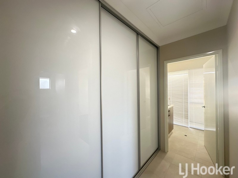 11 Lauderdale Road, Madora Bay WA 6210