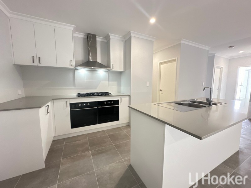 21 Rapallo Grove, Madora Bay WA 6210