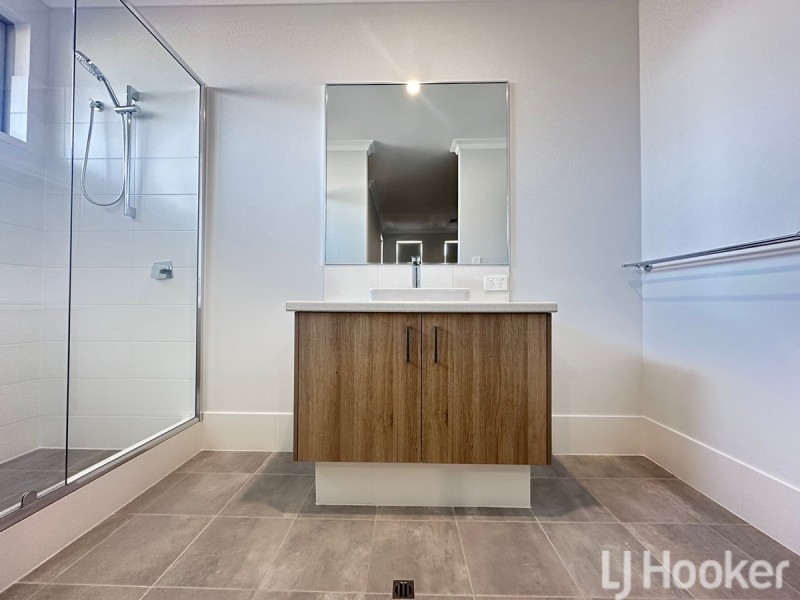 21 Rapallo Grove, Madora Bay WA 6210