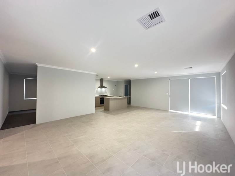 17 Huntington Street, Madora Bay WA 6210