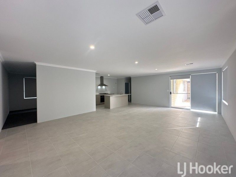 17 Huntington Street, Madora Bay WA 6210