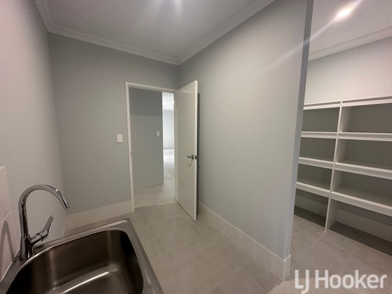 17 Huntington Street, Madora Bay WA 6210