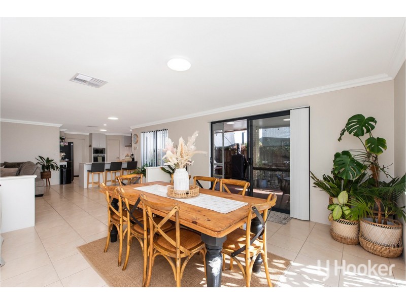 15 Carissa Turn, Halls Head WA 6210