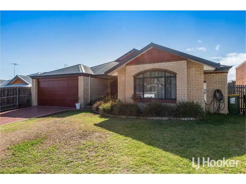 15 Carissa Turn, Halls Head WA 6210