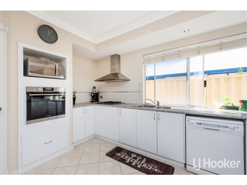 61 Mariners Cove Drive, Dudley Park WA 6210