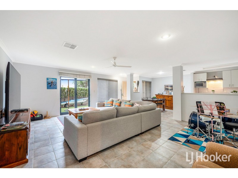 16/69 Westview Parade, Wannanup WA 6210