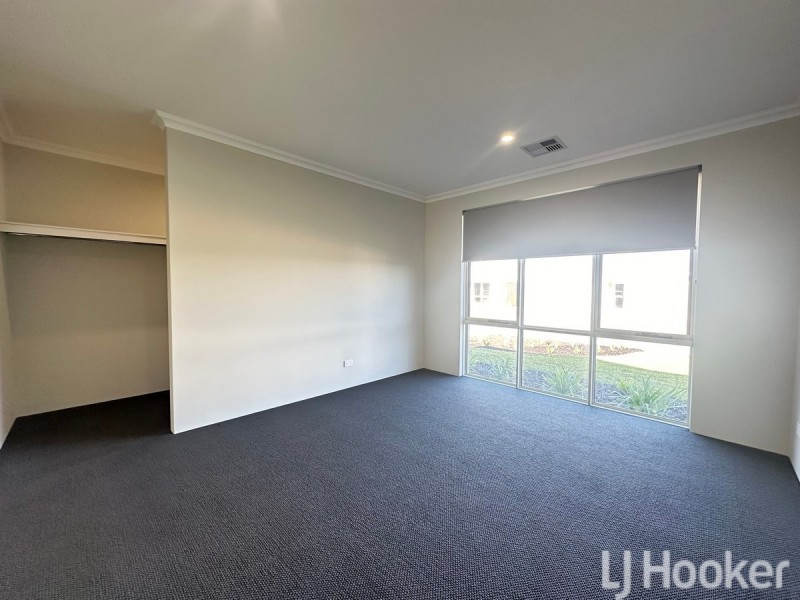 3 Pensacola Grove, Madora Bay WA 6210