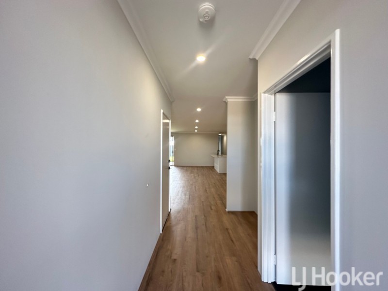 3 Pensacola Grove, Madora Bay WA 6210