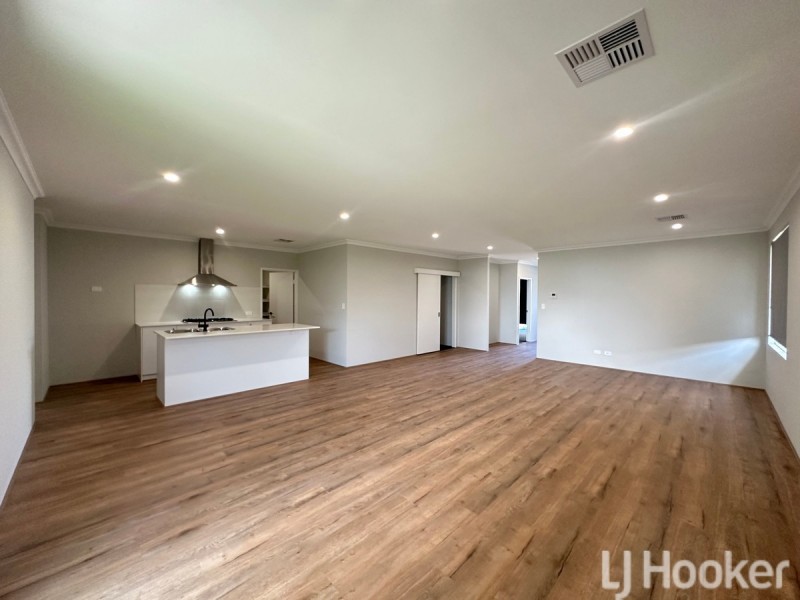 3 Pensacola Grove, Madora Bay WA 6210