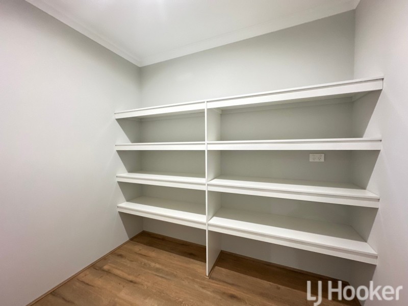 3 Pensacola Grove, Madora Bay WA 6210