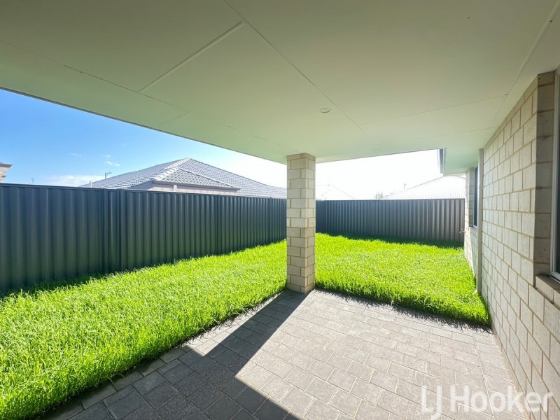 3 Pensacola Grove, Madora Bay WA 6210