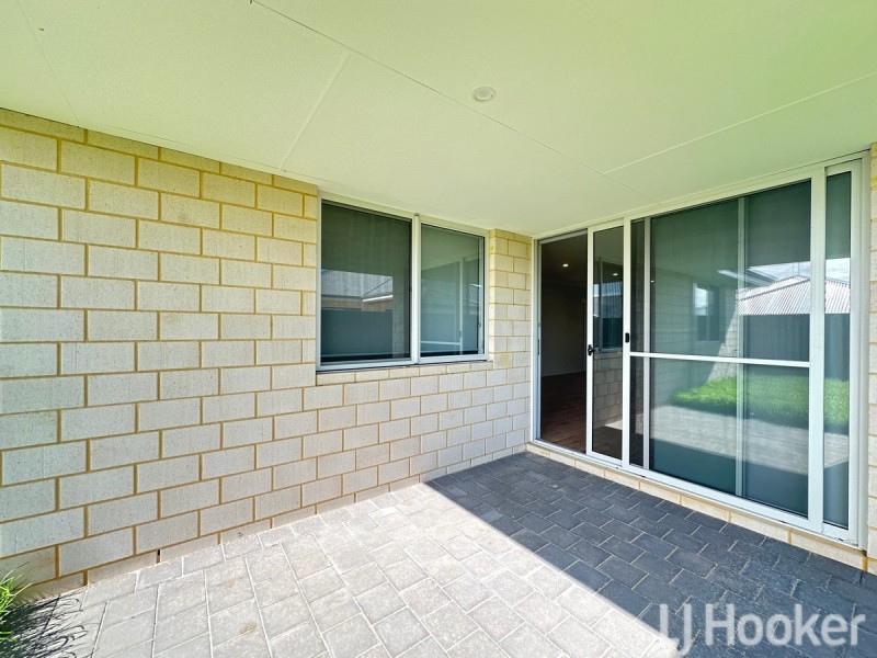 3 Pensacola Grove, Madora Bay WA 6210